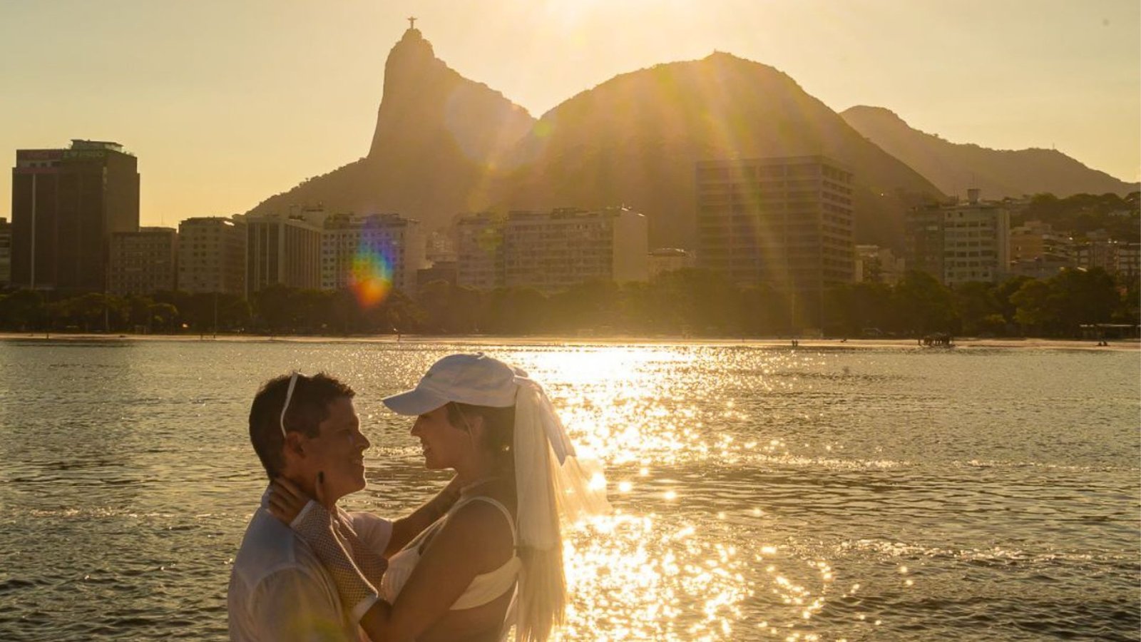 Experiência náutica VIP Vetor Experience — Nível Irrestrito Party Boat Rio de Janeiro
